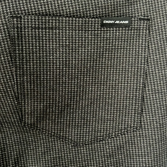 NWT - DKNY Jeans Ponte Zipper front Pant, Grey Houndstooth, size L - Picture 7 of 10